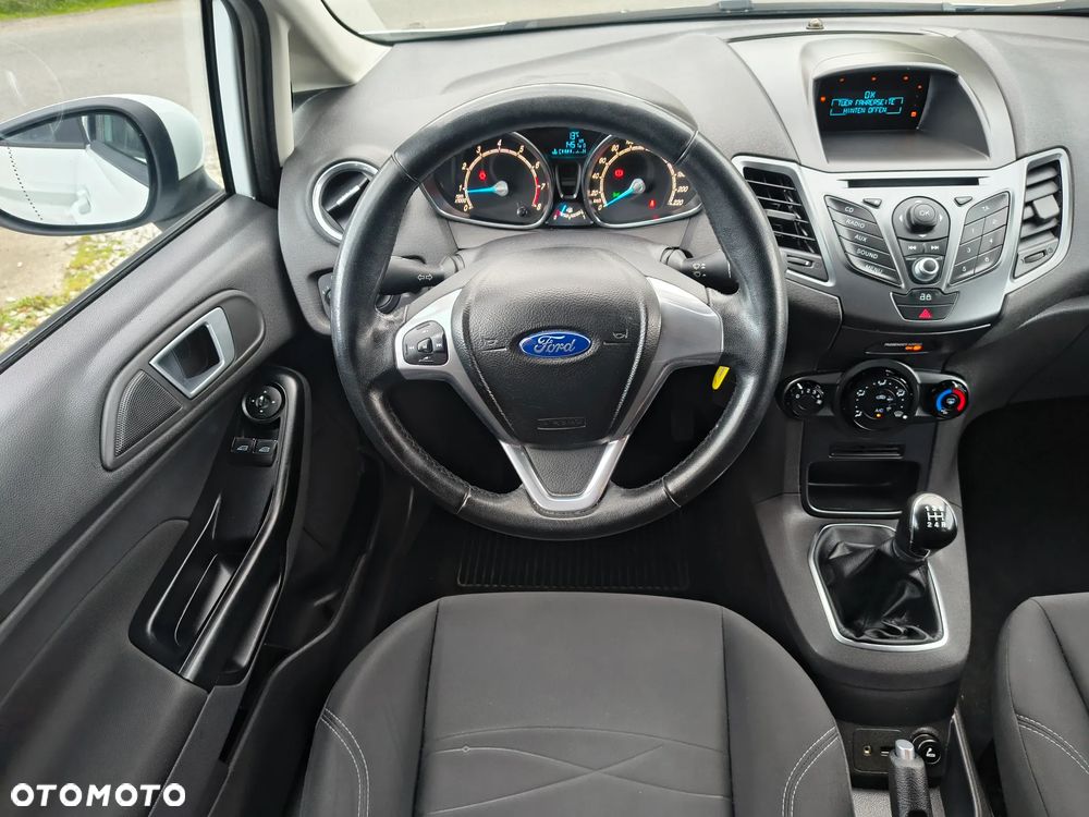 Ford Fiesta 1.25 Celebration - 29