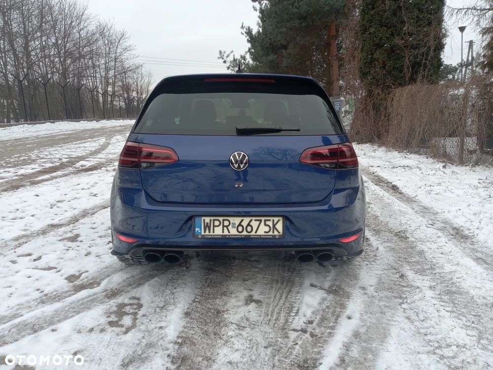 Volkswagen Golf - 2