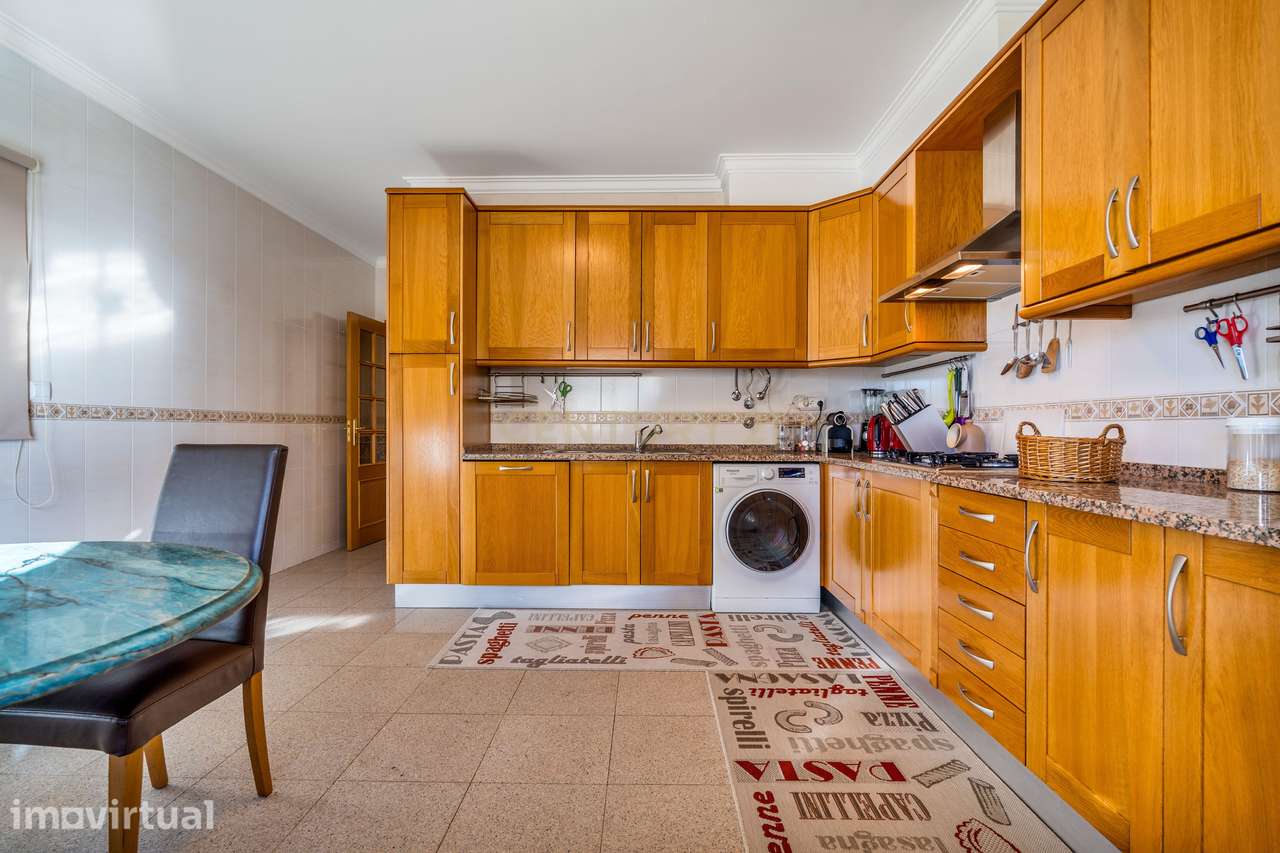 Apartamento T3 com Vista Mar, Piscina e Estacionamento – Edifício Belo - Grande imagem: 5/25