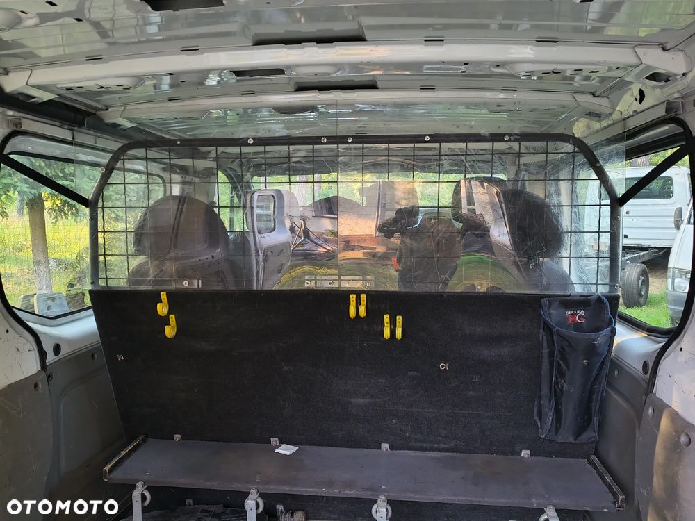 Renault Trafic - 14
