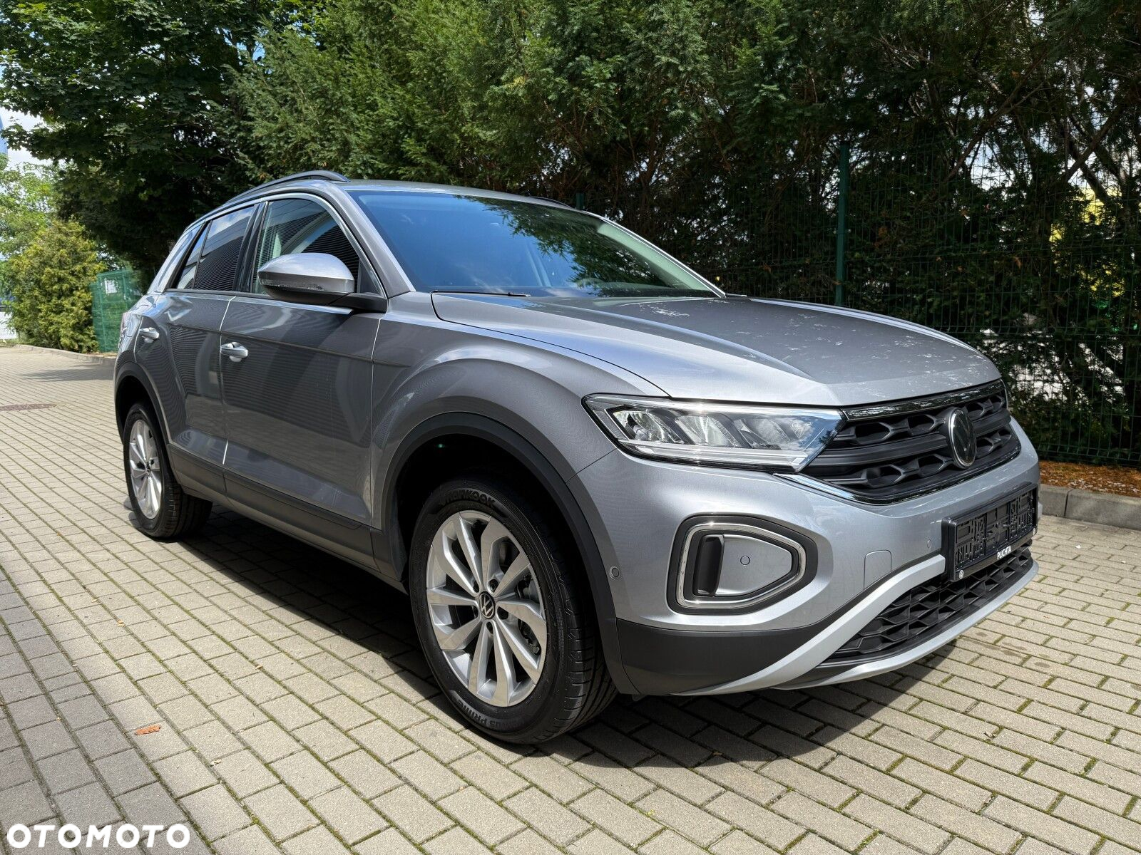 Volkswagen T-Roc - 8