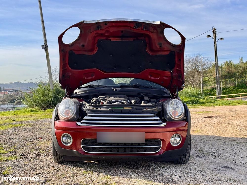 MINI 3 Portas Cooper D - 18