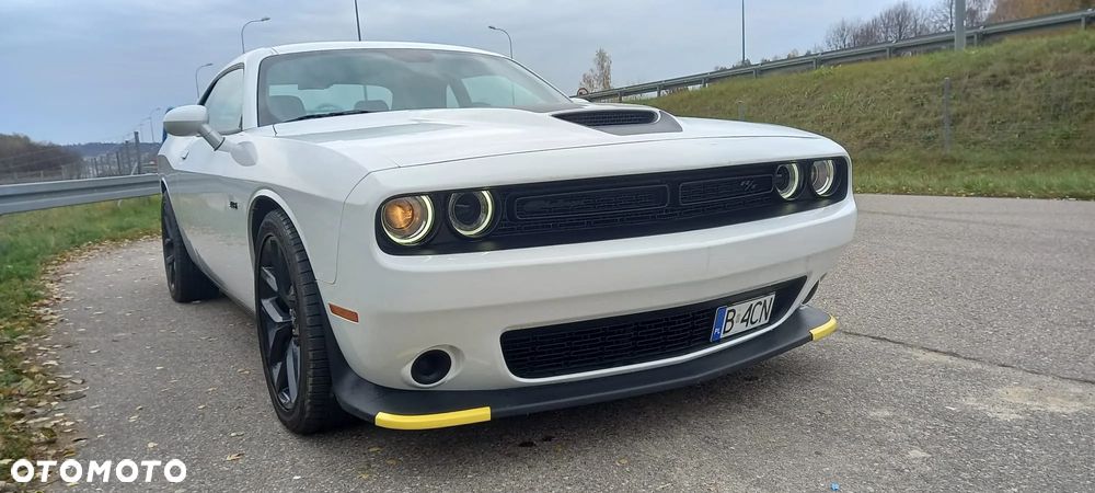 Dodge Challenger 5.7 R/T - 5