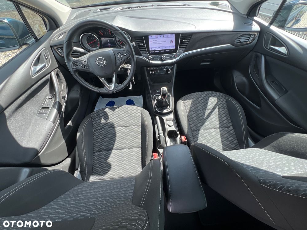 Opel Astra 1.4 Turbo Innovation - 19