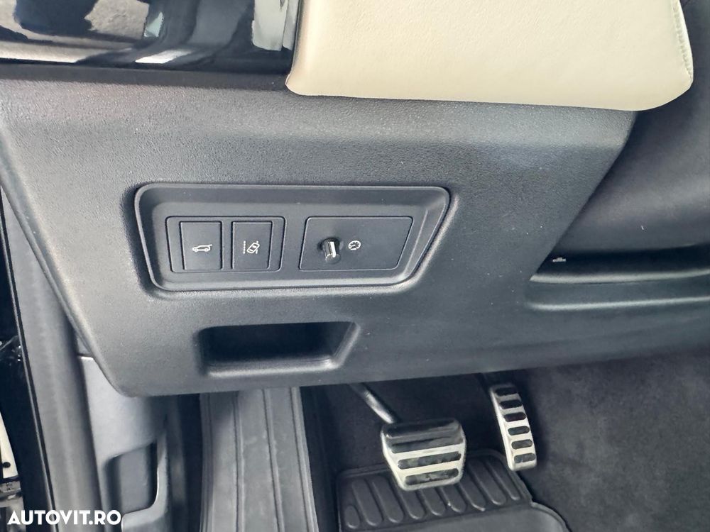 Land Rover Discovery 3.0 L TD6 HSE Luxury - 5