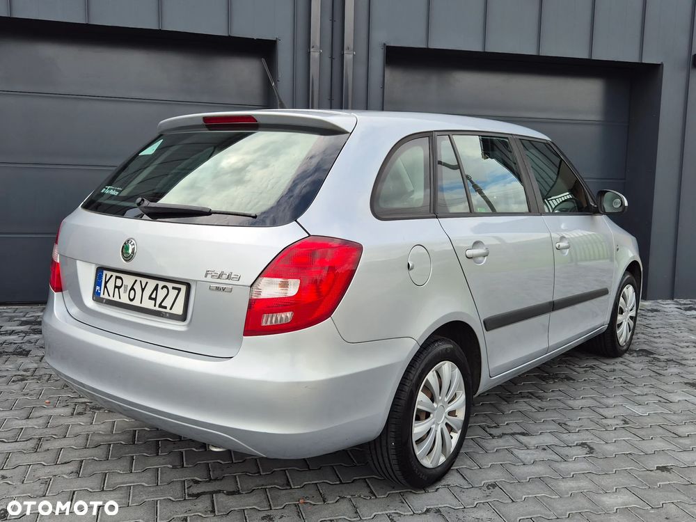 Skoda Fabia 1.4 16V Comfort - 5