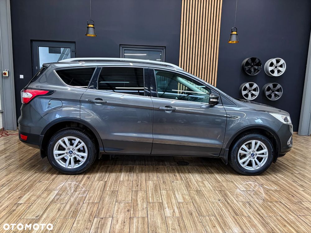 Ford Kuga 2.0 TDCi 2x4 Titanium - 6