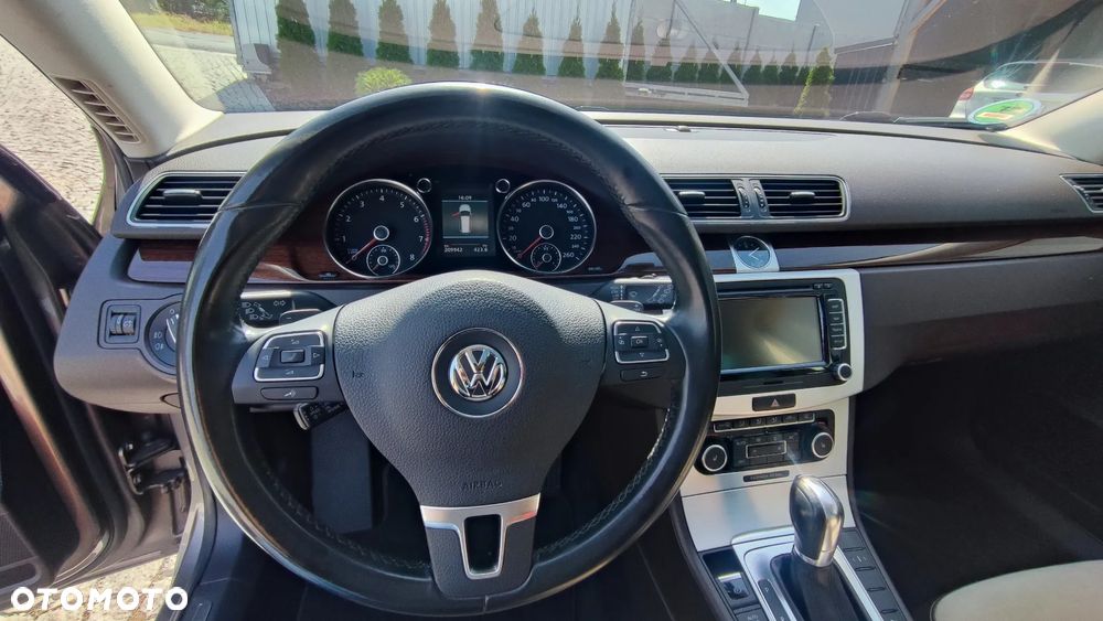 Volkswagen Passat Variant 2.0 TSI DSG Highline - 14