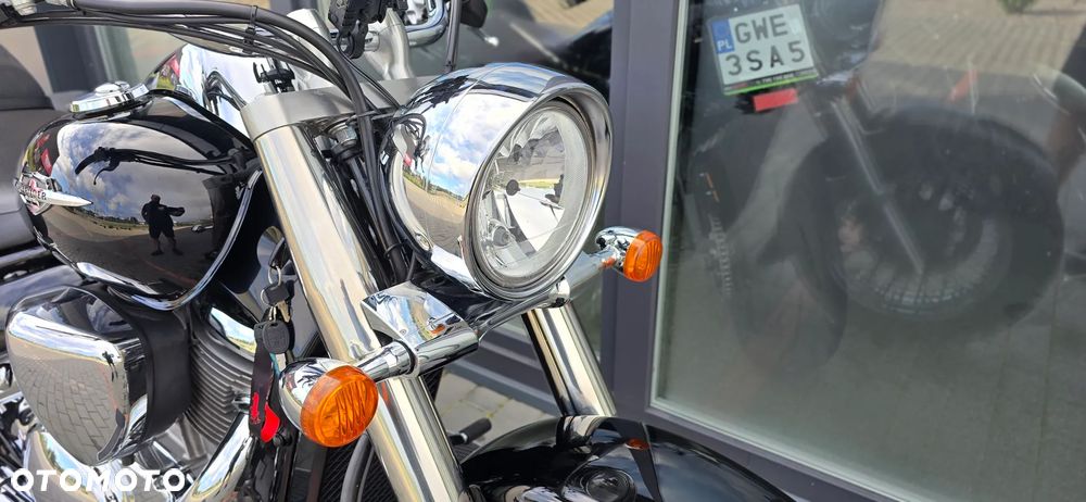 Suzuki VL 800 Volusia - Boulevard C50 - 11