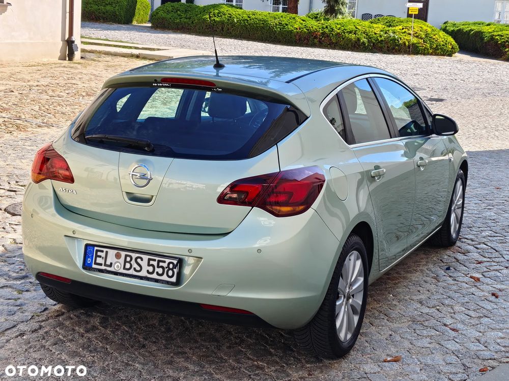 Opel Astra 1.6 Cosmo - 3