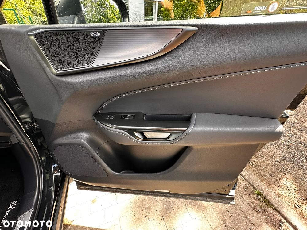 Lexus NX 350h F Sport AWD - 22