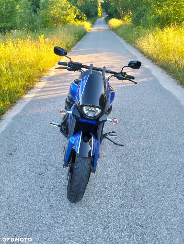 Suzuki Boulevard - 12