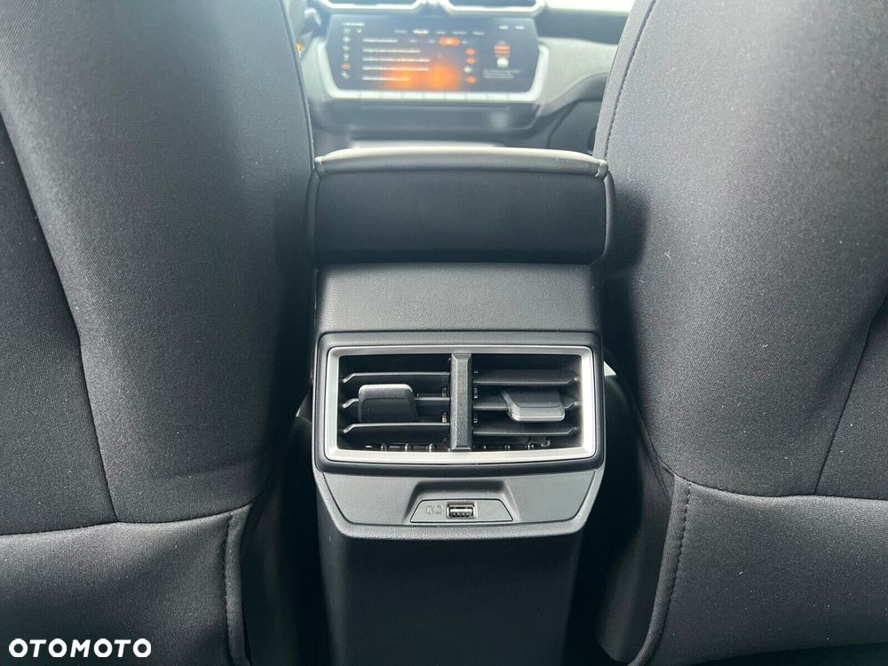 MG ZS Hybrid+ - 23