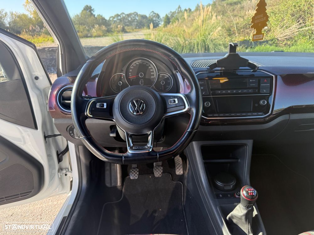 VW Up! GTI - 12