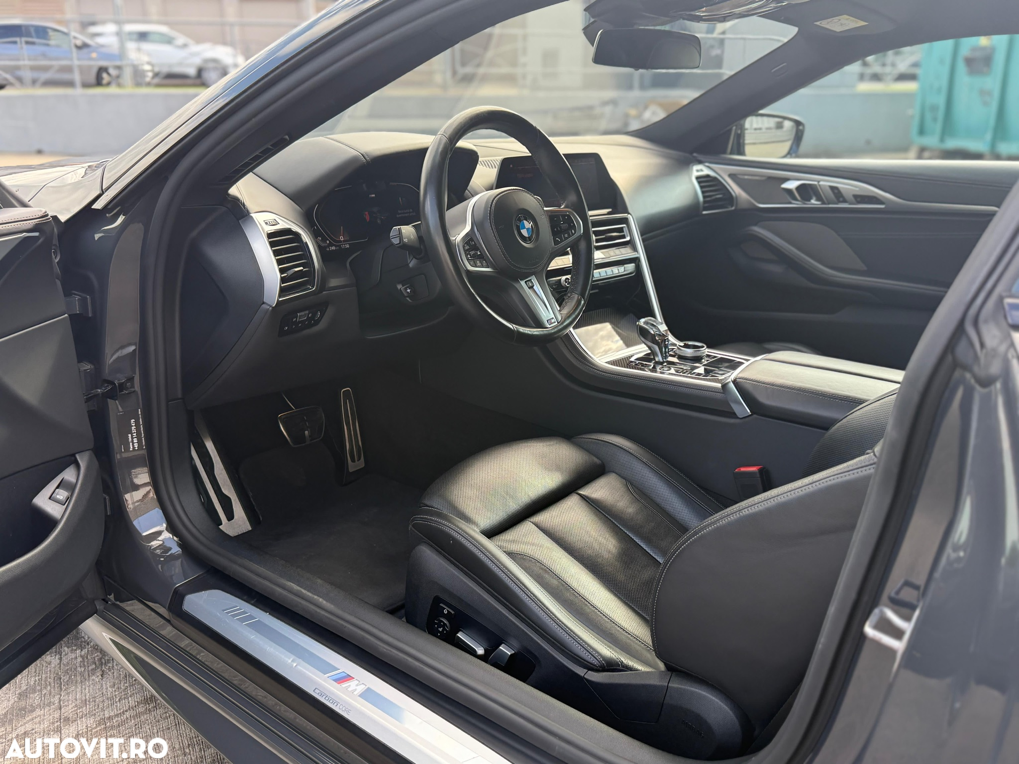 BMW Seria 8 840i - 14