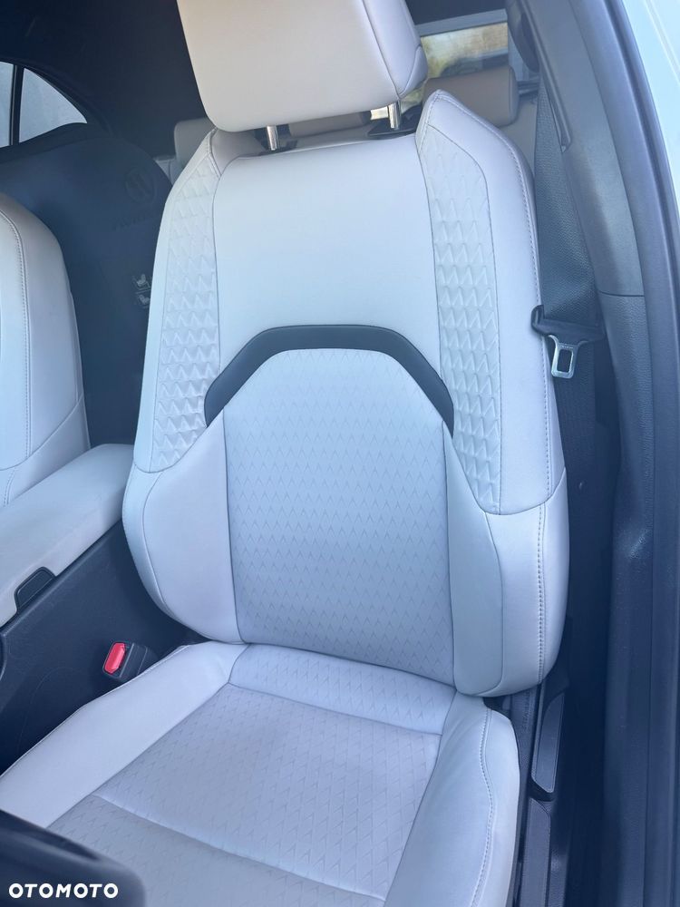 Lexus UX 200 GPF Business 2WD - 20