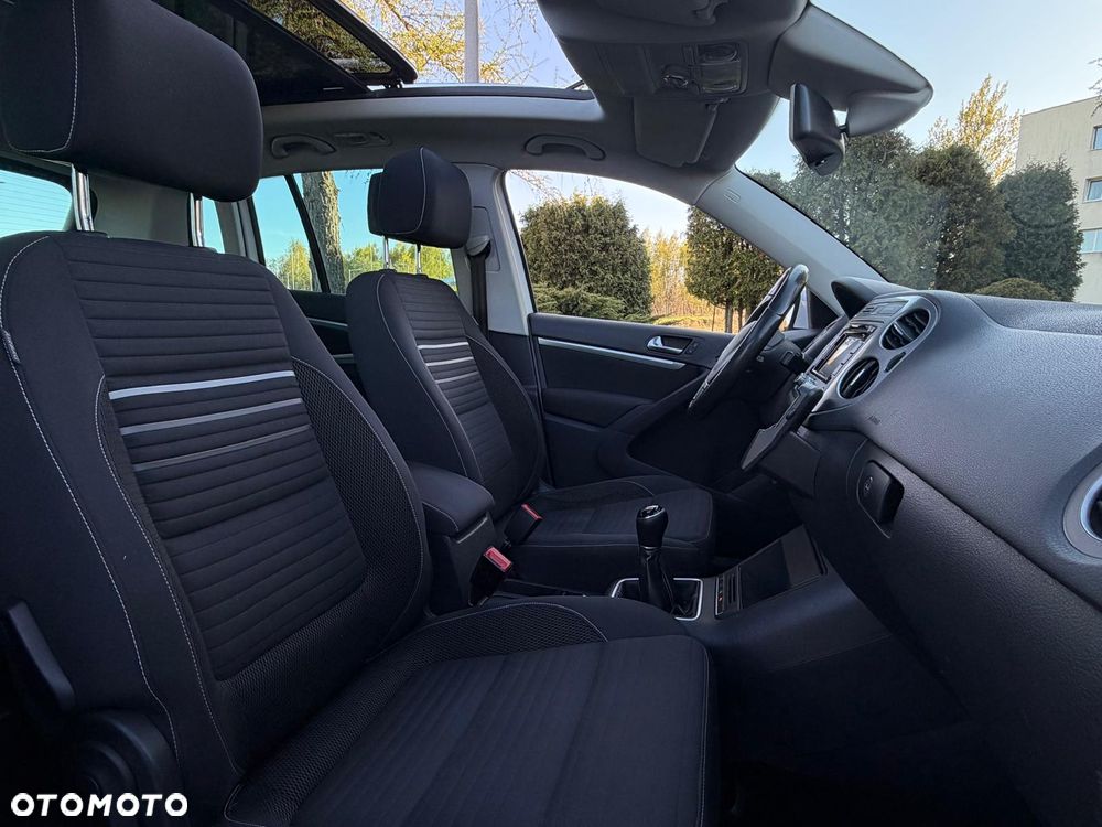 Volkswagen Tiguan 2.0 TDI DPF BlueMotion Technology Cup Sport & Style - 22