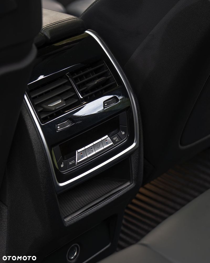 BMW X5 xDrive40i sport - 37