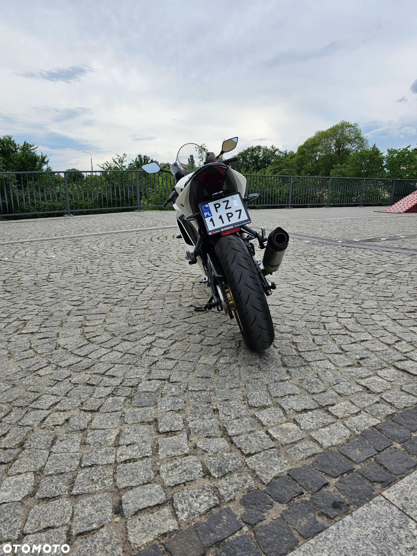 Yamaha R3 - 3
