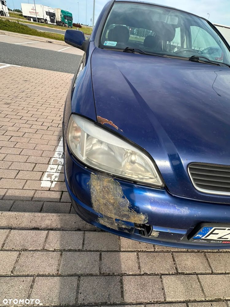 Opel Astra 1.6 NJoy - 18