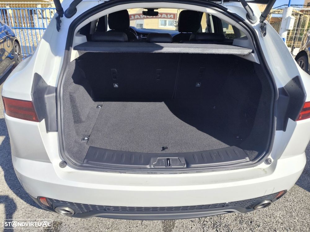 Jaguar E-Pace 2.0 i4D S - 13