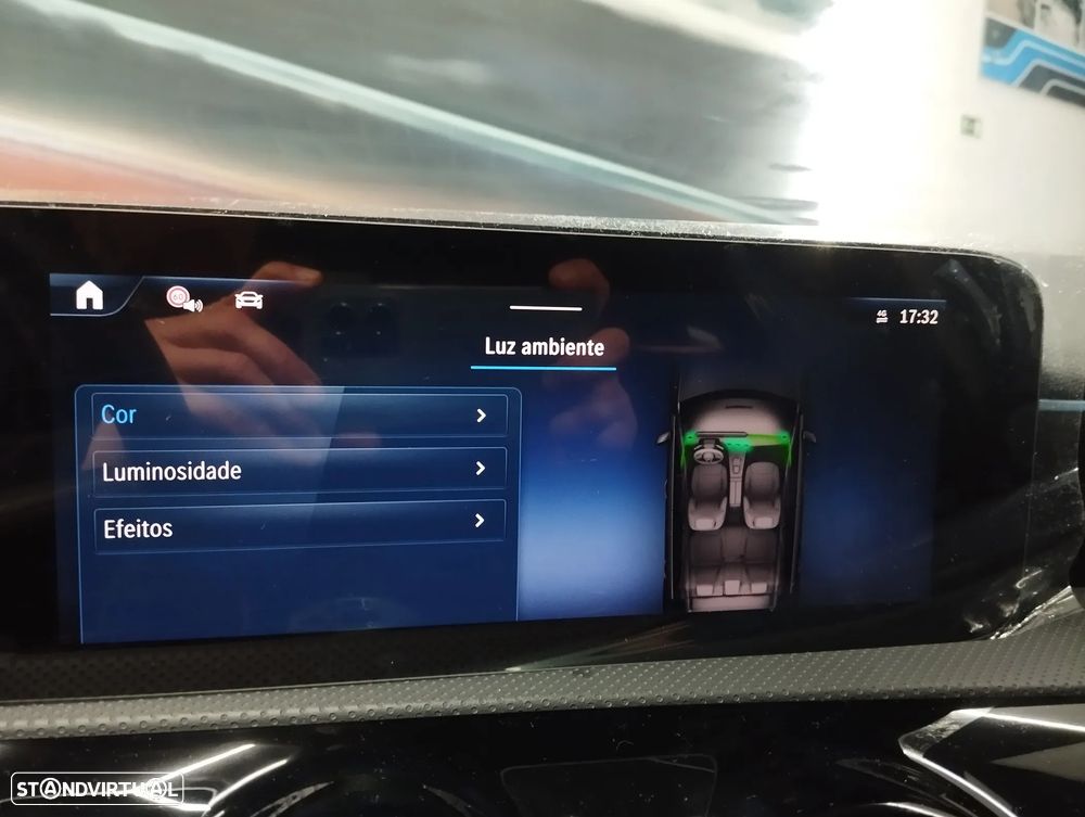 Mercedes-Benz A 180 d 8G-DCT AMG Line - 32