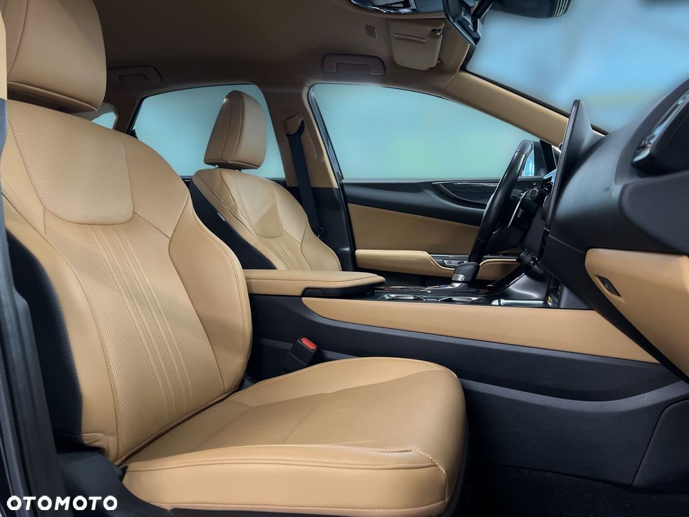 Lexus NX - 12