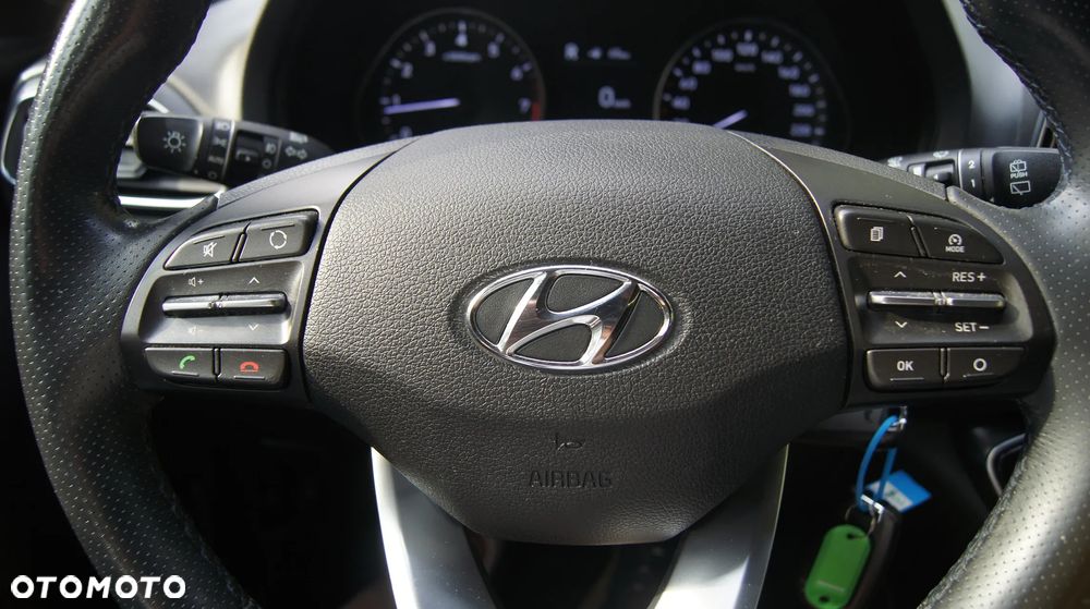 Hyundai i30 1.4 Passion - 26