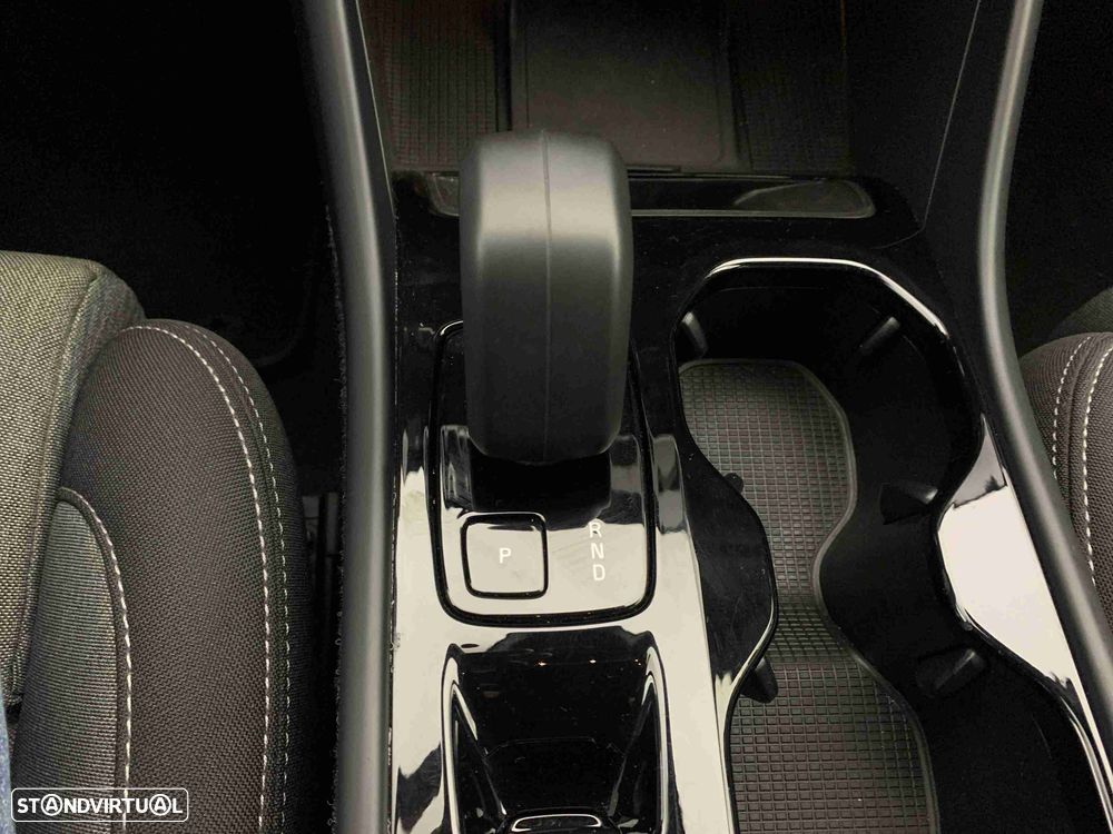 Volvo XC 40 2.0 B3 Plus Dark - 12