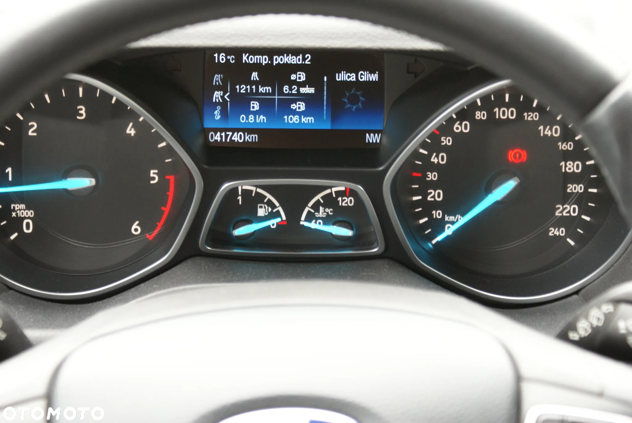 Ford Kuga - 10