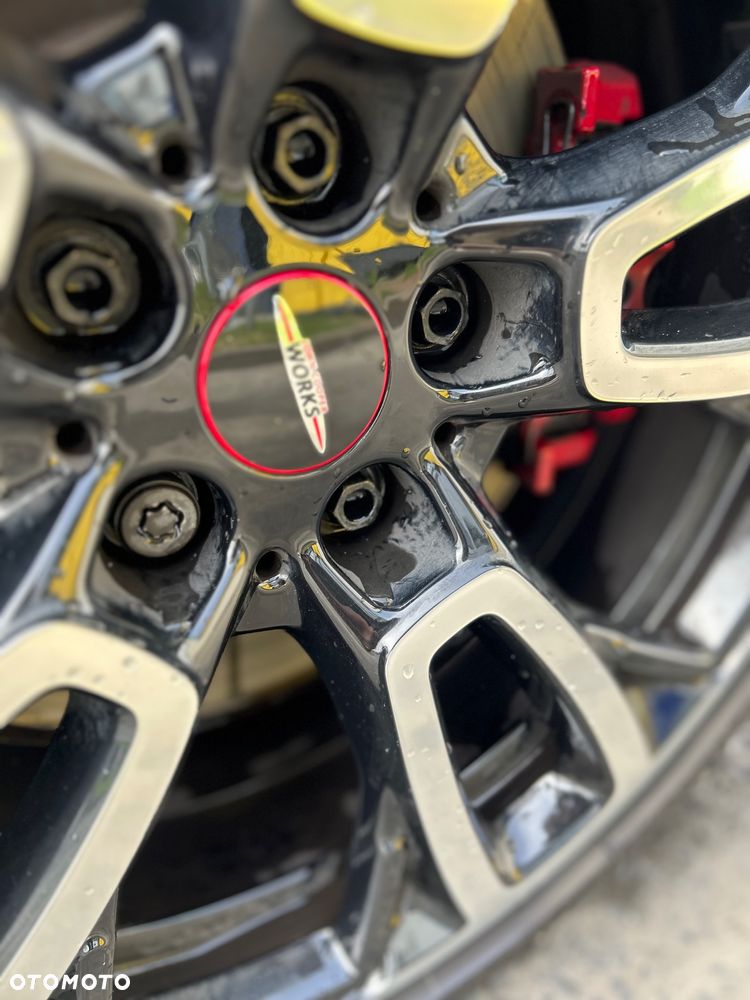 MINI John Cooper Works - 13