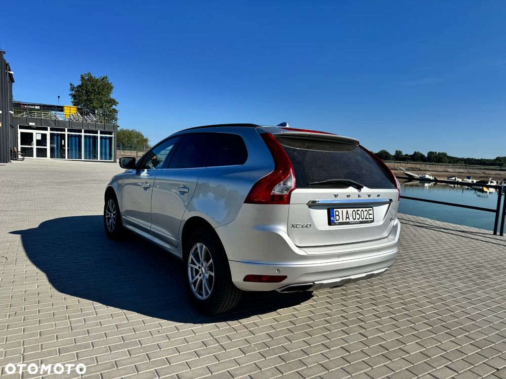 Volvo XC 60 D4 Drive-E Momentum - 6
