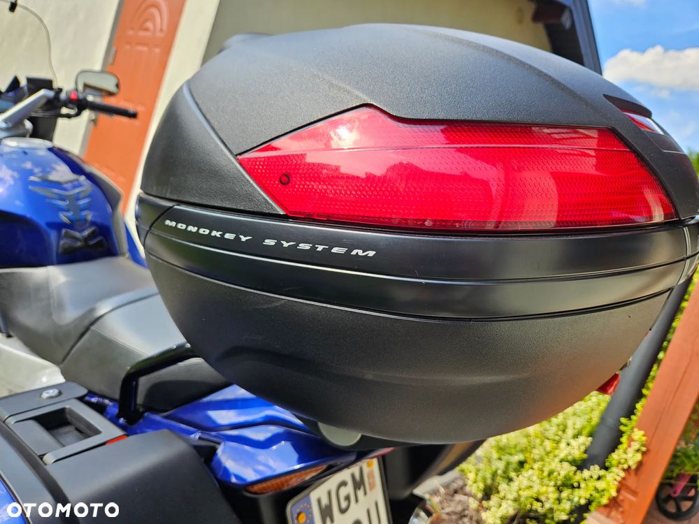Yamaha FJR - 11