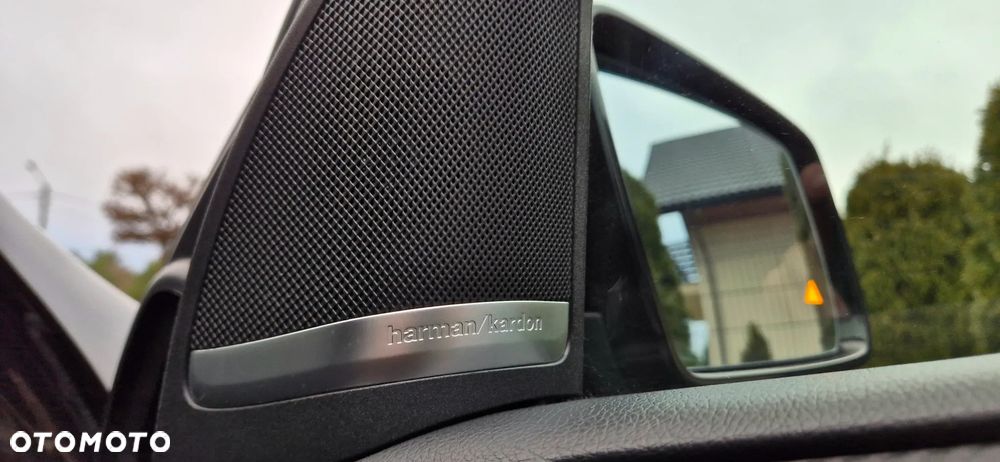 Mercedes-Benz GLE - 32