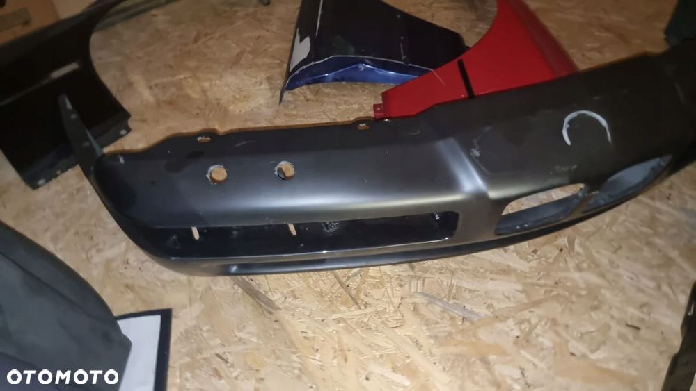 ZDERZAK PRZEDNI POD SPRYSKIWACZE BMW 8 E31 840 850 - 2