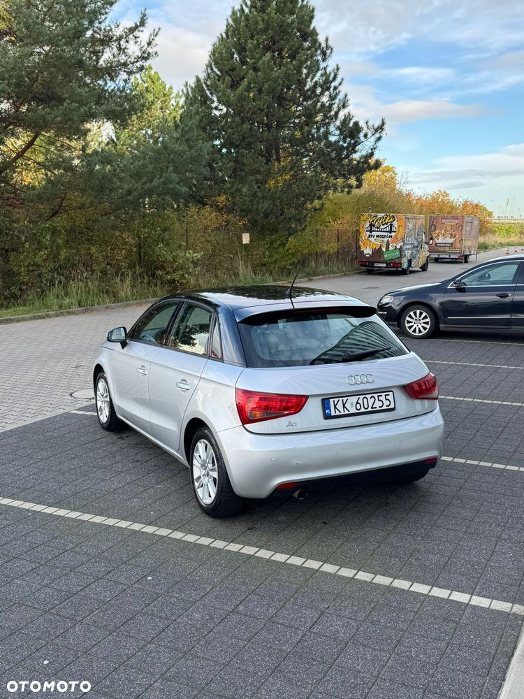 Audi A1 Sportback 1.6 TDI Ambition S tronic - 6