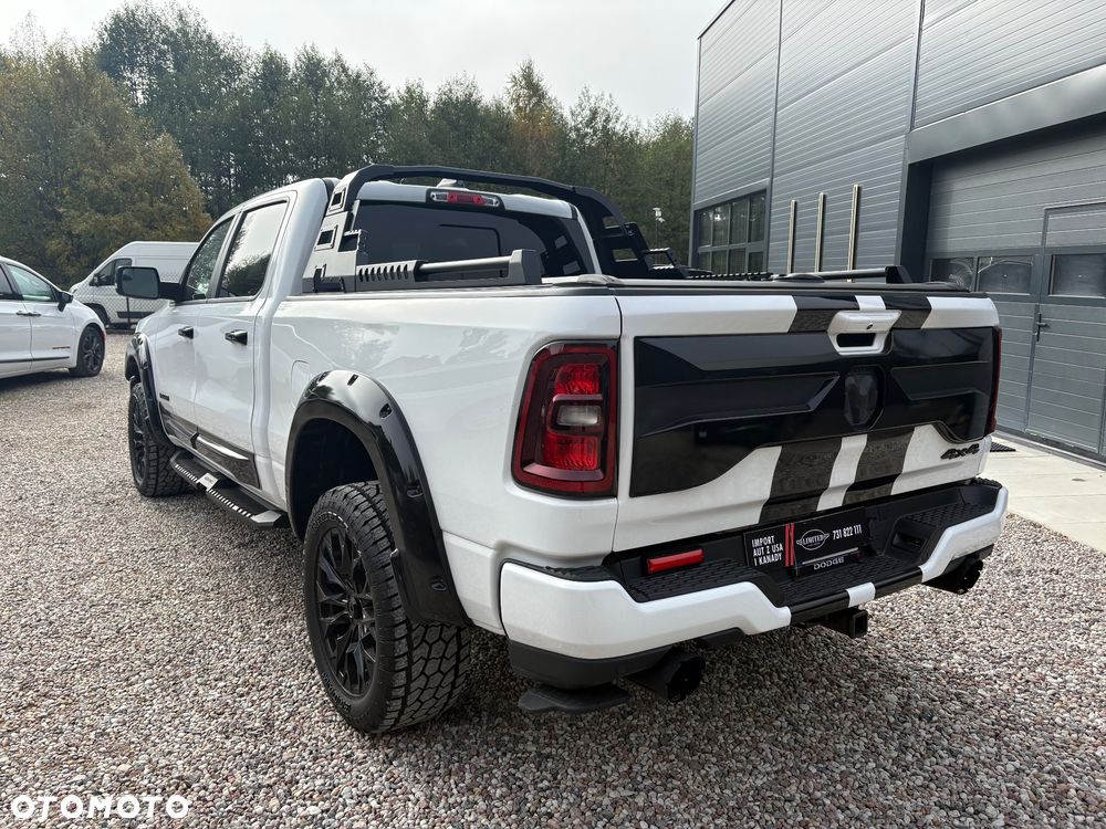 Dodge RAM 5.7 4x4 - 10
