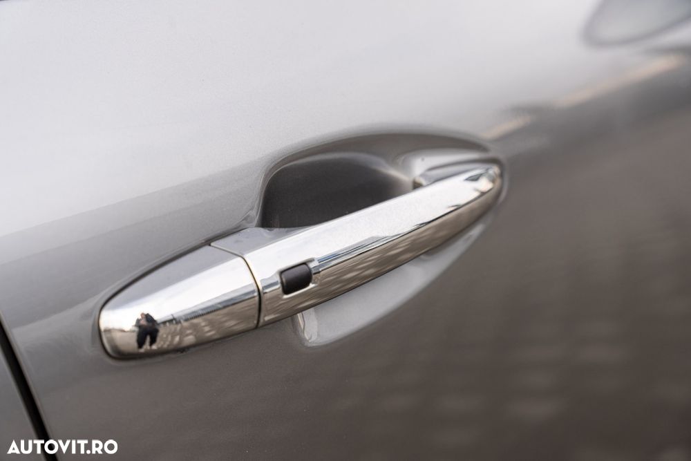 Kia Niro 1.6 GDI PHEV 2WD OPF Aut. Vision - 11