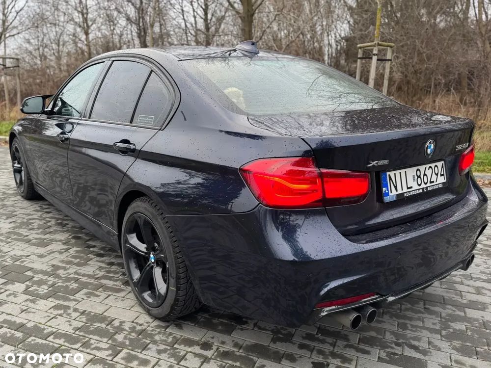 BMW Seria 3 328i xDrive Sport-Aut Luxury Line - 12