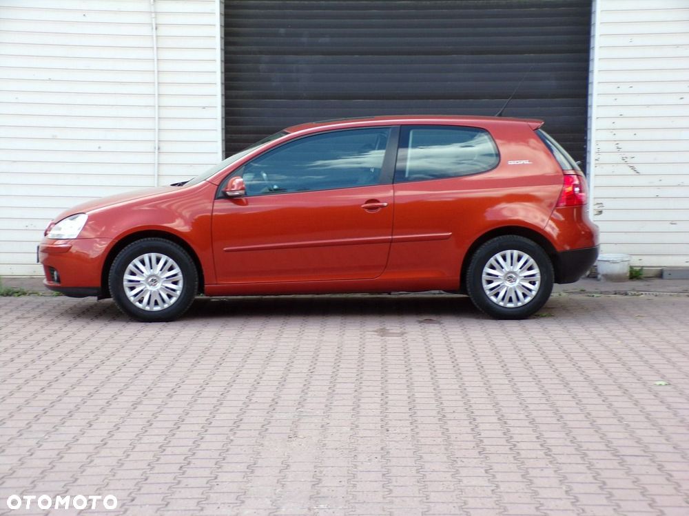 Volkswagen Golf - 16