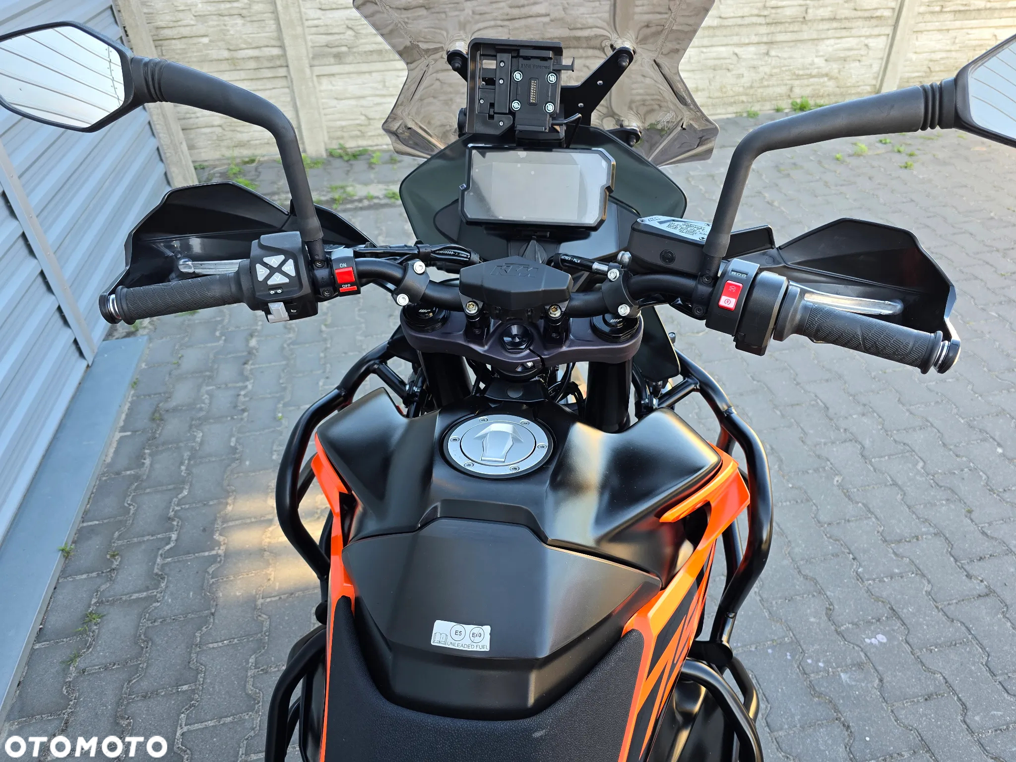KTM Adventure - 11