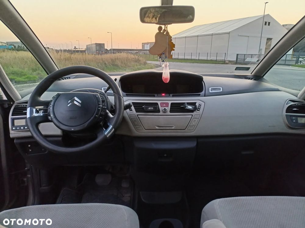 Citroën C4 1.6 HDi FAP EGS6 Confort - 6