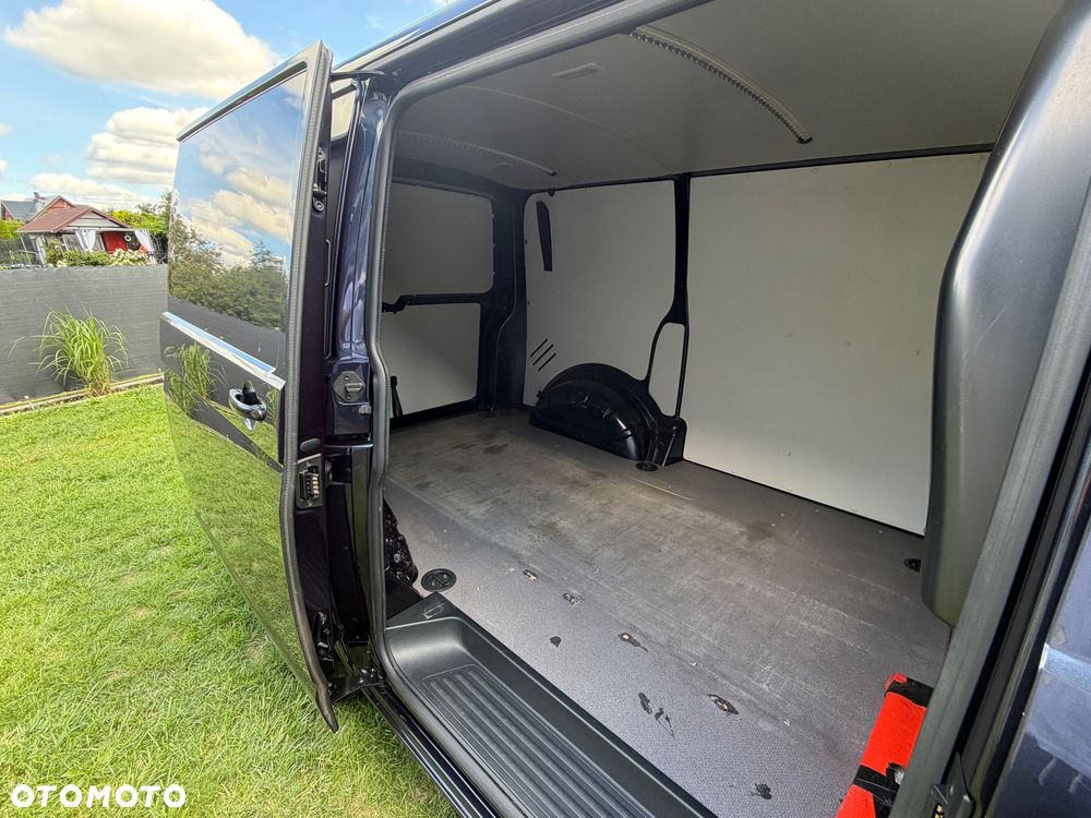 Volkswagen Transporter T6.1 Lift Automat full opcja - 8