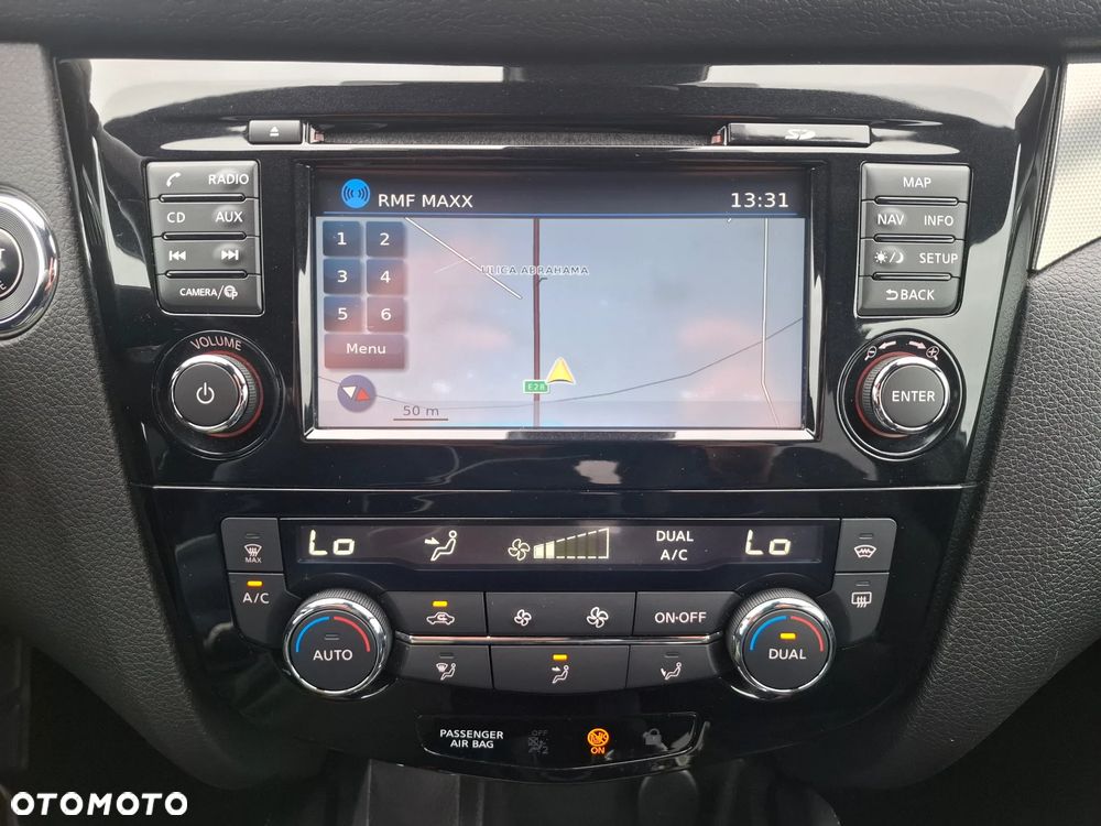 Nissan Qashqai - 25