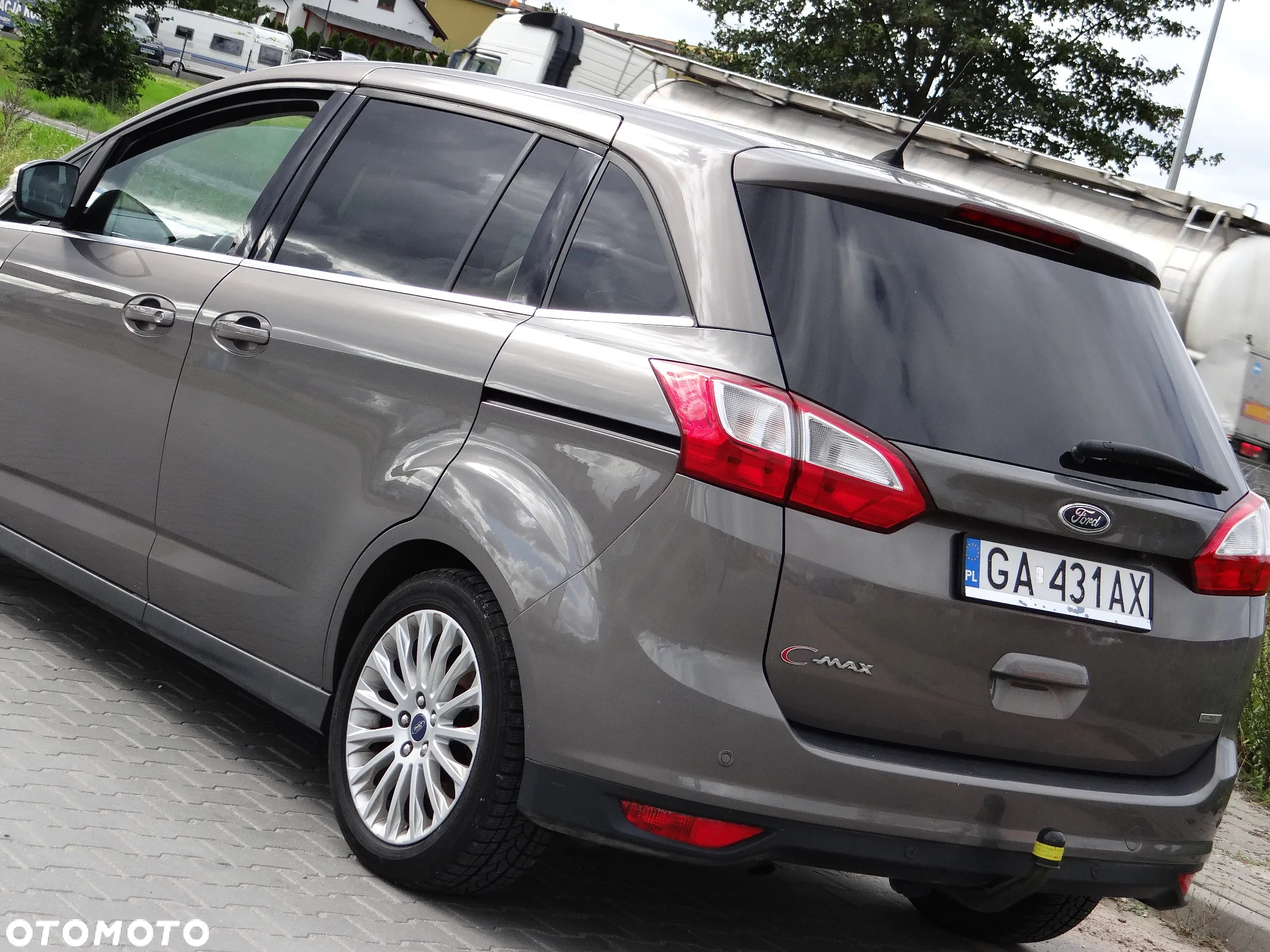 Ford Grand C-MAX - 22