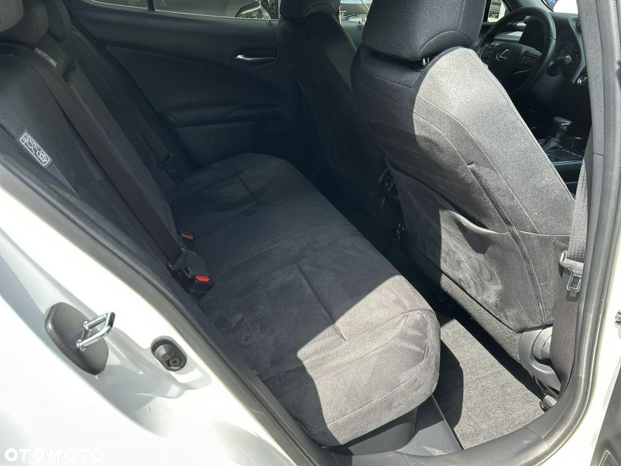Lexus UX - 29