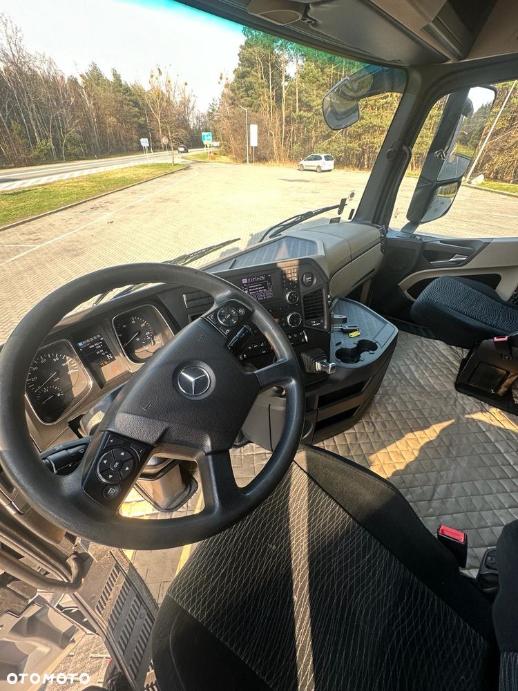 Mercedes-Benz 2543 - 13