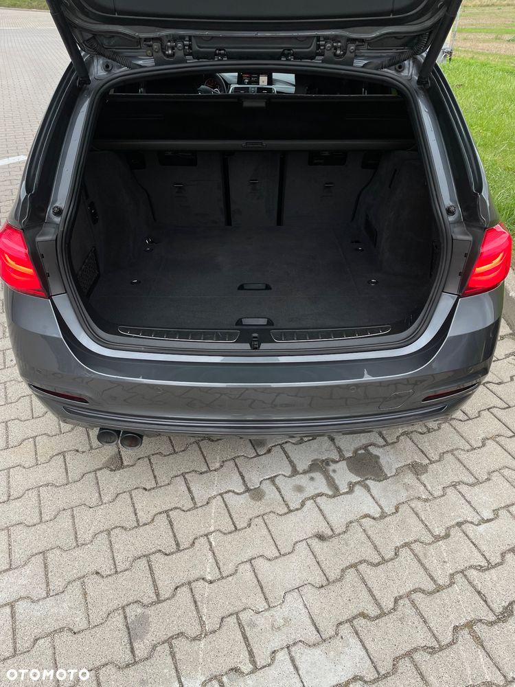 BMW Seria 3 320d Efficient Dynamics Sport Line - 5