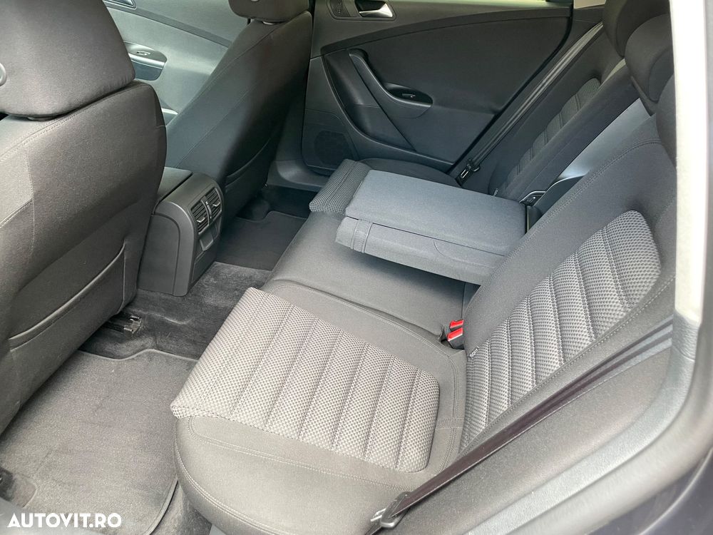 Volkswagen Passat 2.0 TDI DPF Sportline - 7