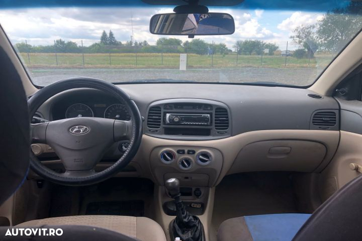 Ansamblu stergatoare parbriz volan pe stanga 981101g000 Hyundai Accent MC  [din 2006 pana  2011] se - 3